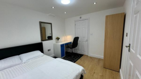Room with en-suite facilities